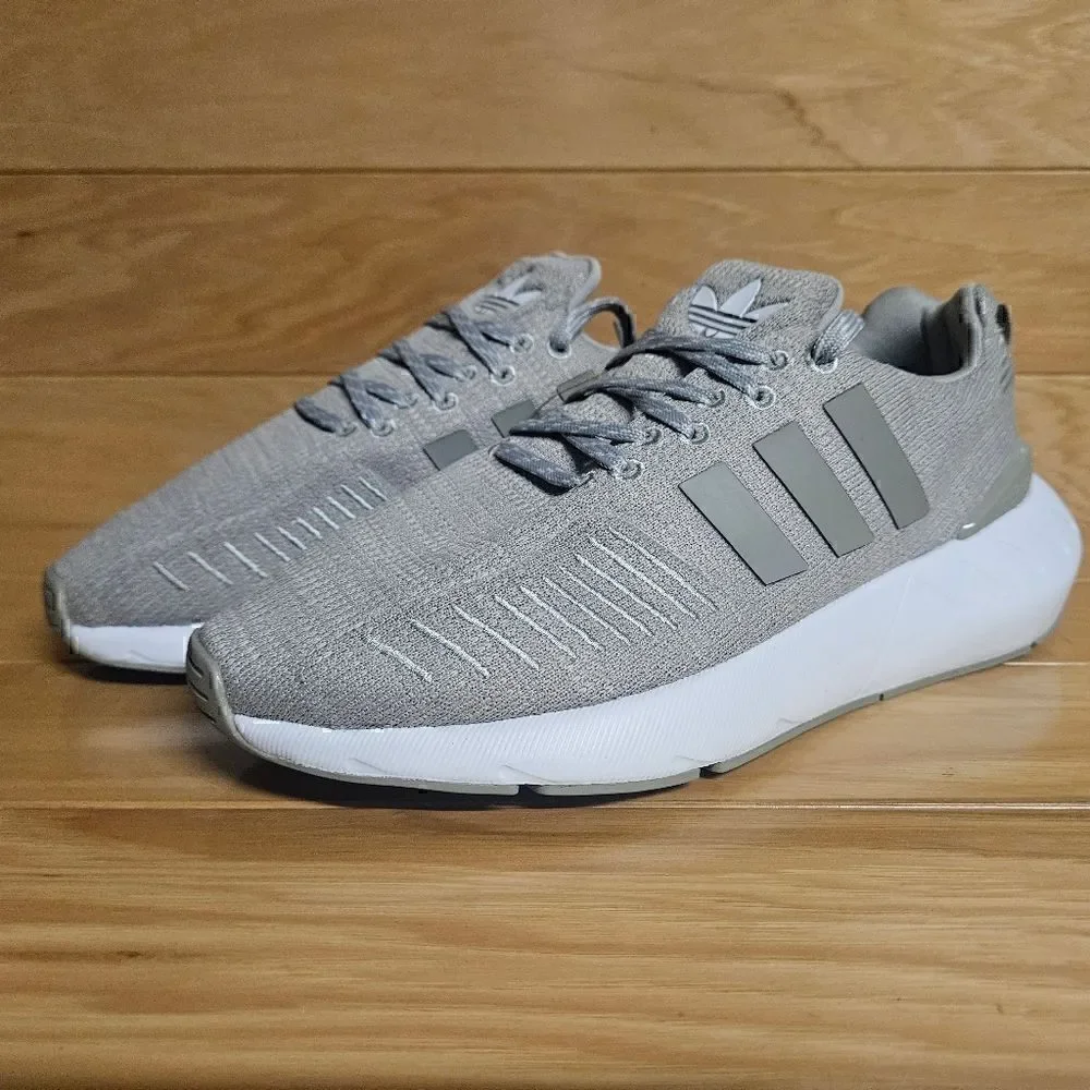 Adidas Swift Run 22 Size 5.5 Youth Kids Sesame White Shoes Sneaker GZ0797